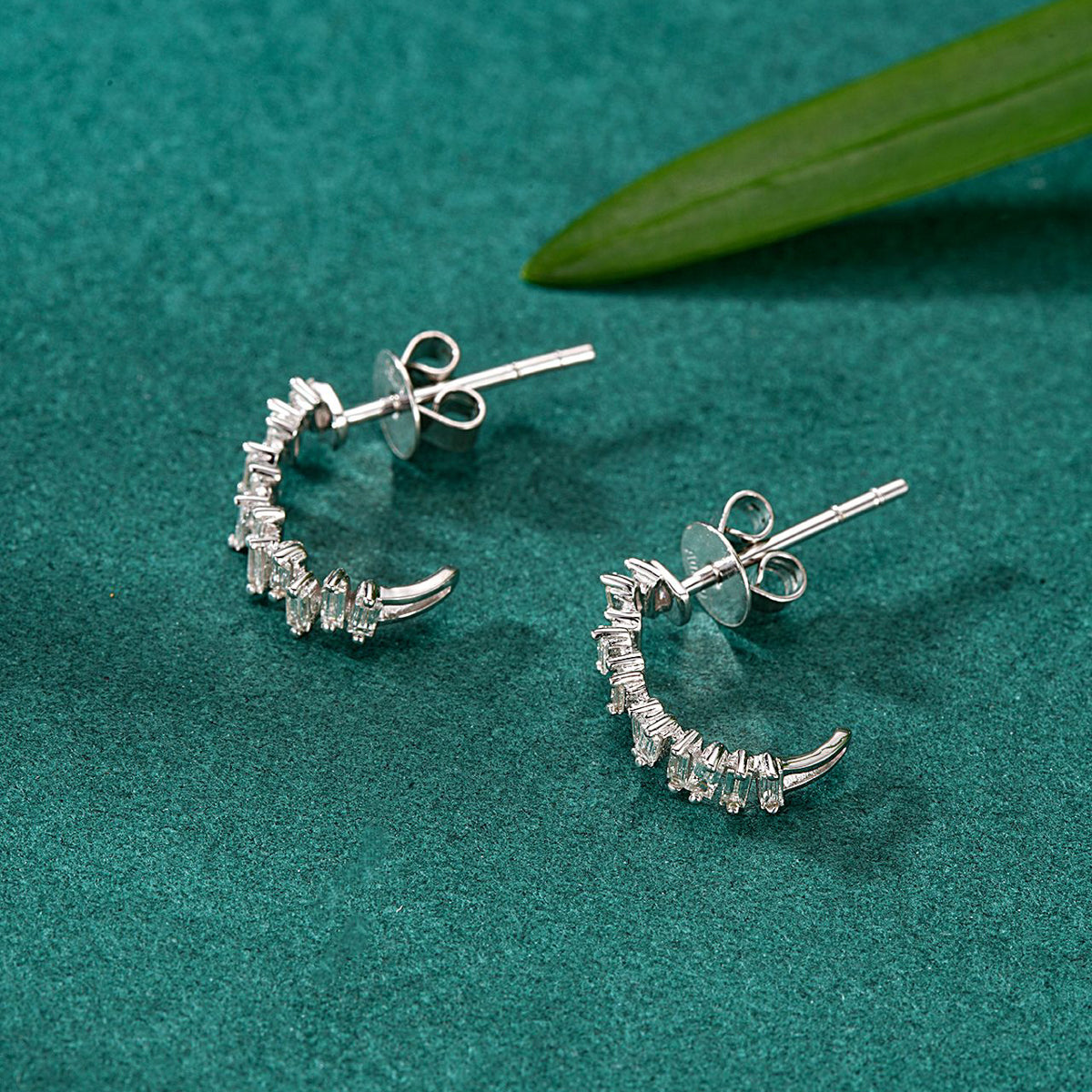 Gransky 18K White Gold Diamond Hoop Cluster Earrings