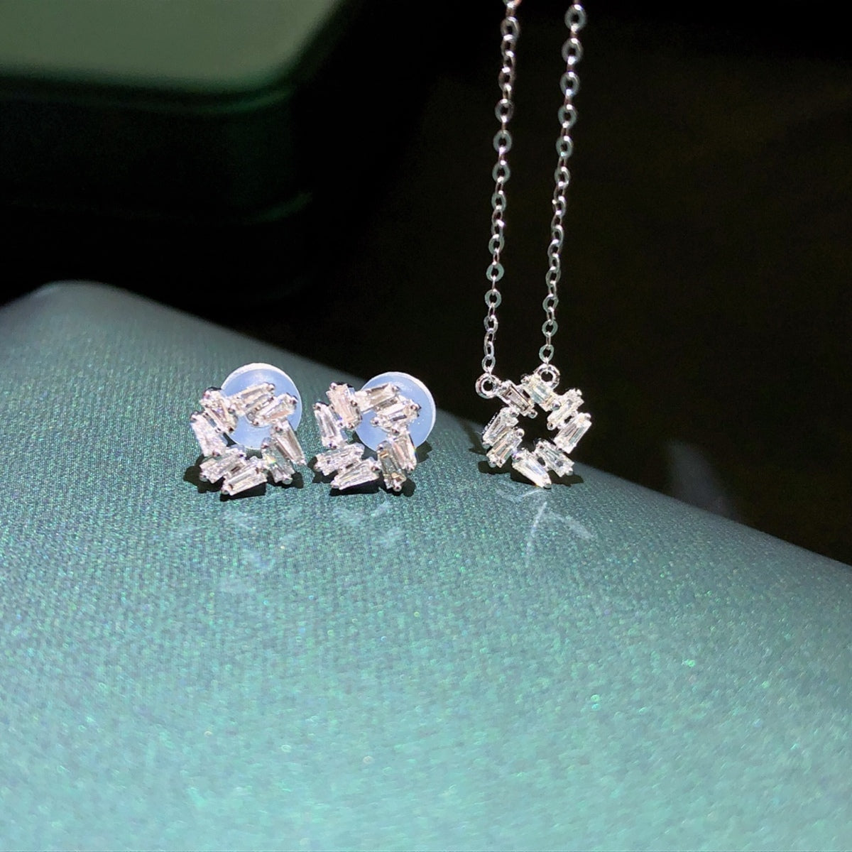 Five-Strap Gransky 18k White Gold Diamond Necklace Choker