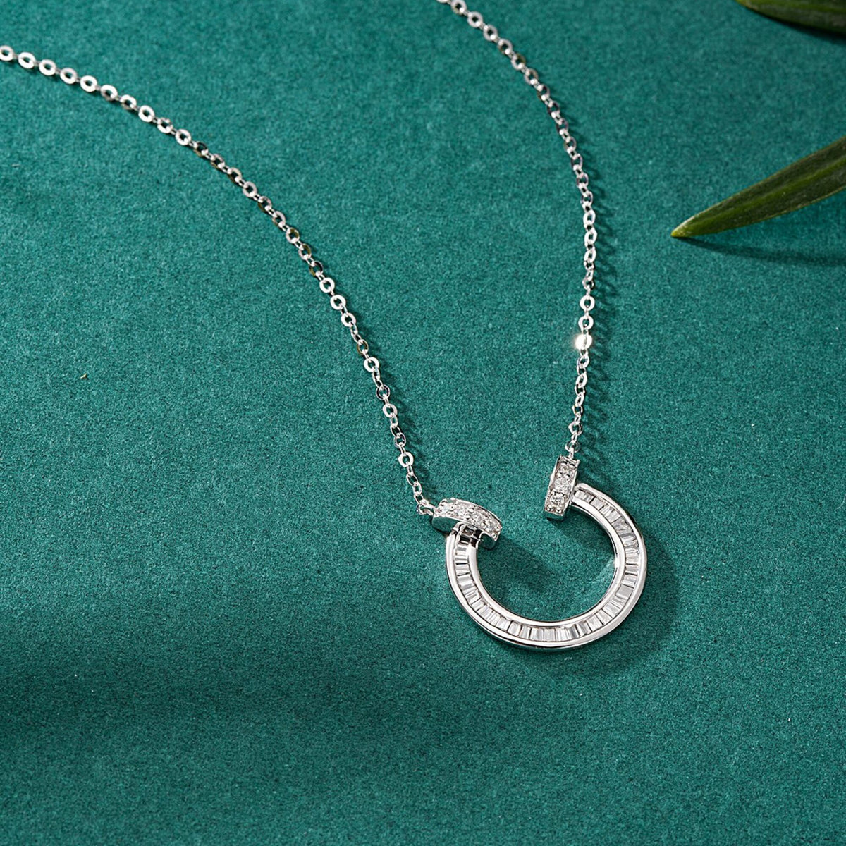Gransky 18K White Gold Diamond Horseshoe Pendant Necklace