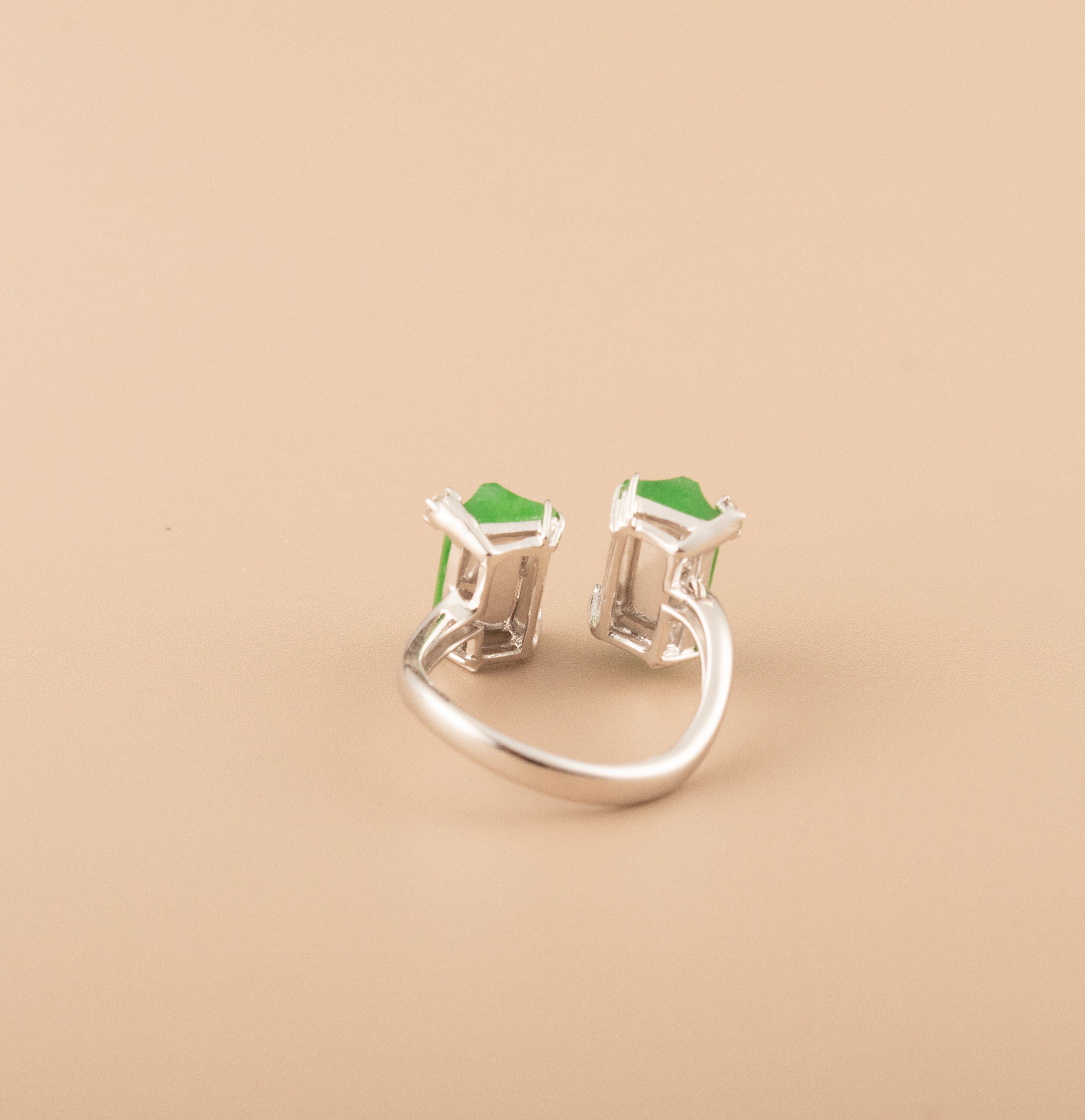 GRANSKY X KATHERINE 18K Gold Inlay Diamond Jade Bypass Ring