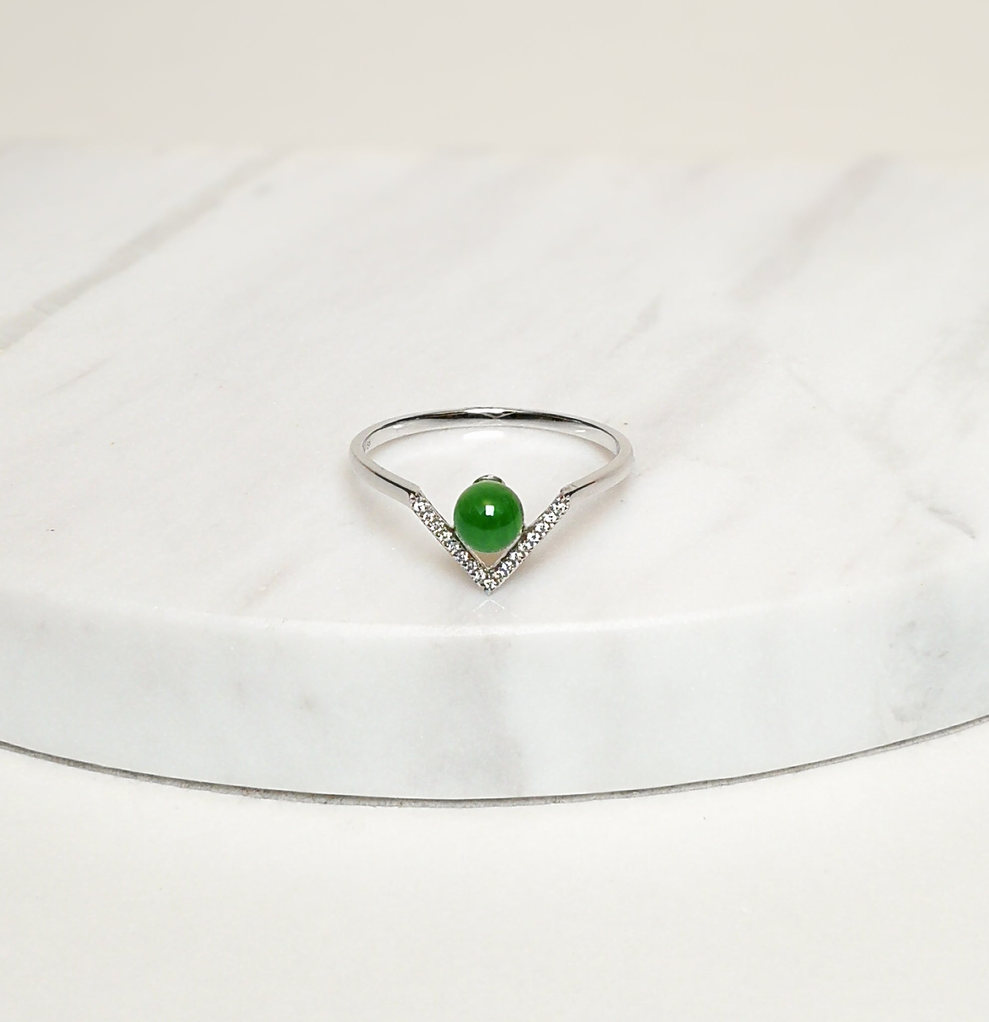 Gransky Natural Jadeite Sweet Jade Bead Ring