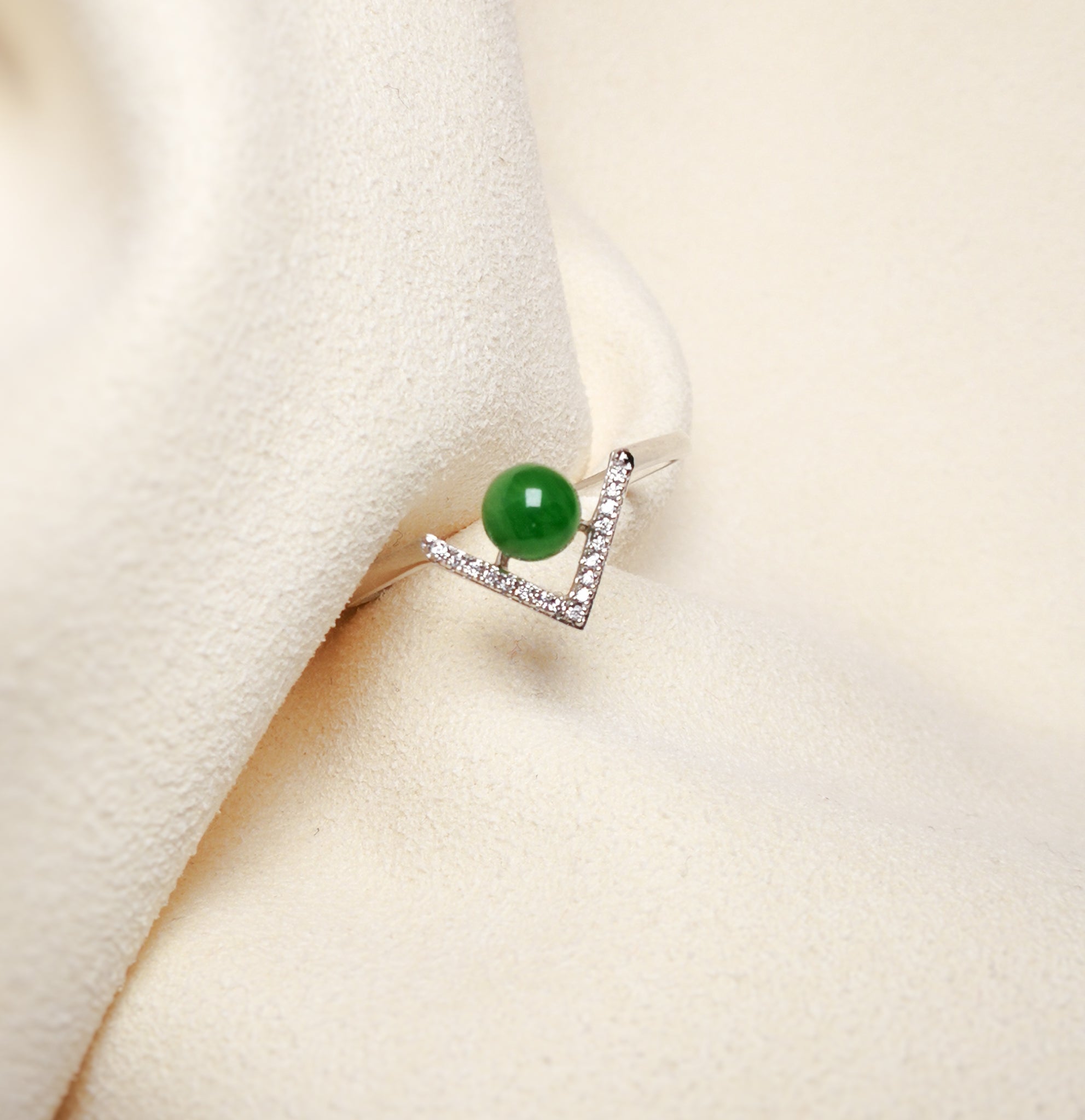 Gransky Natural Jadeite Sweet Jade Bead Ring