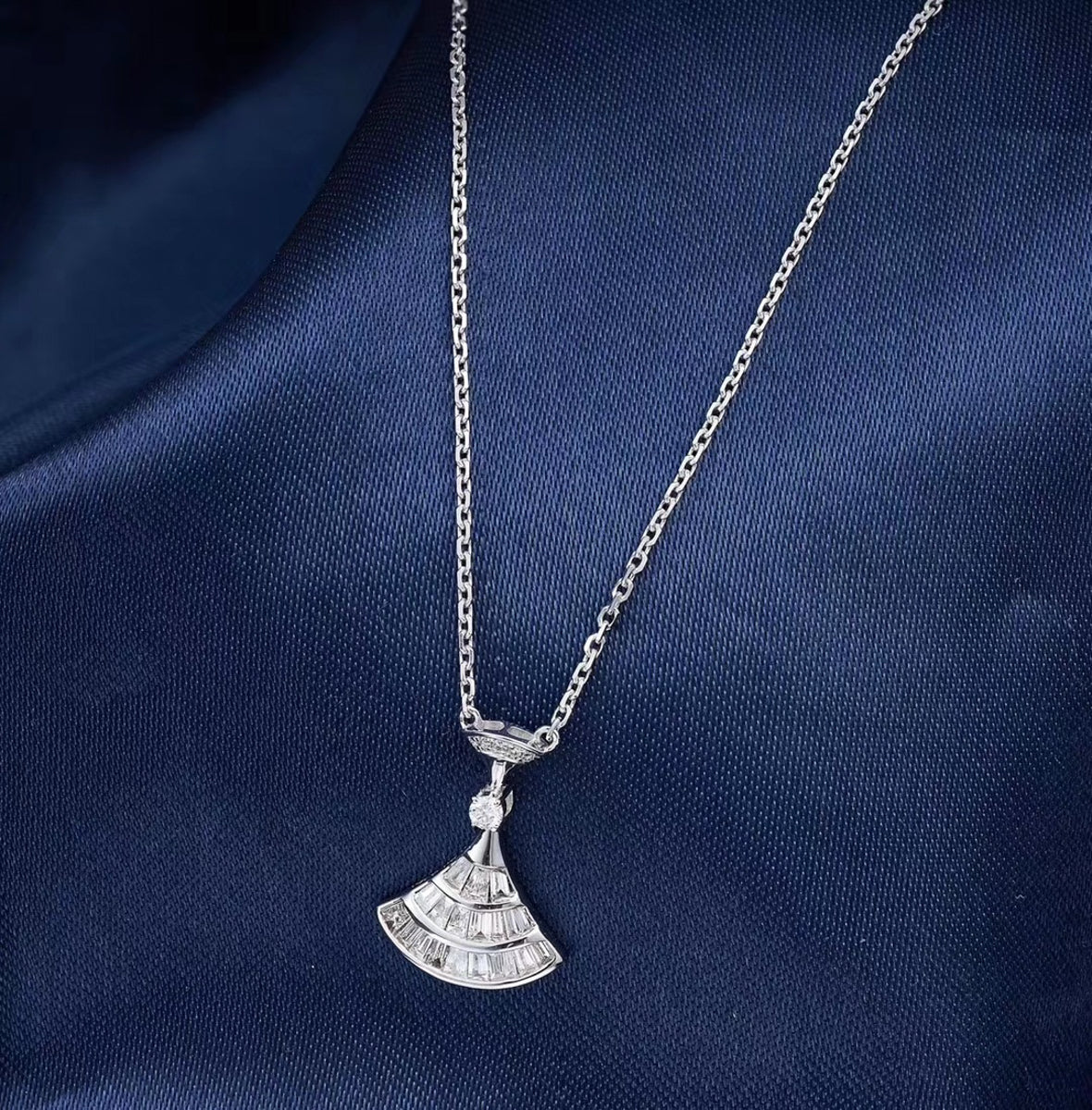 Gransky 18k White Gold Divas' Dream Diamond Pendant Necklace